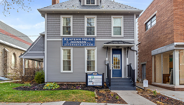 Can You Choose Your Own Real Estate Attorney in New York? Yes—Here’s Why You Should